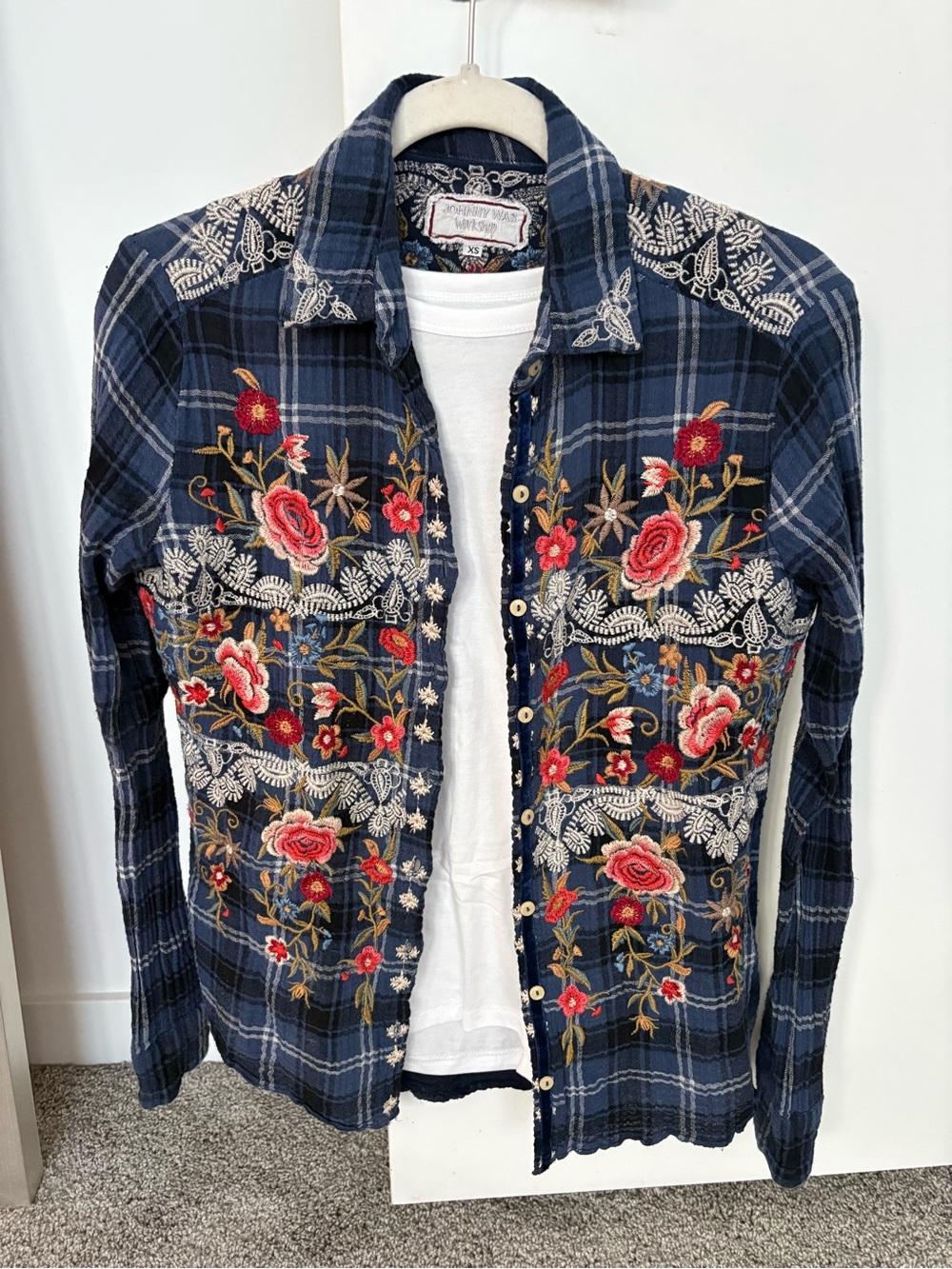 Johnny Was Workshop blue plaid gauzy button-down shirt XS